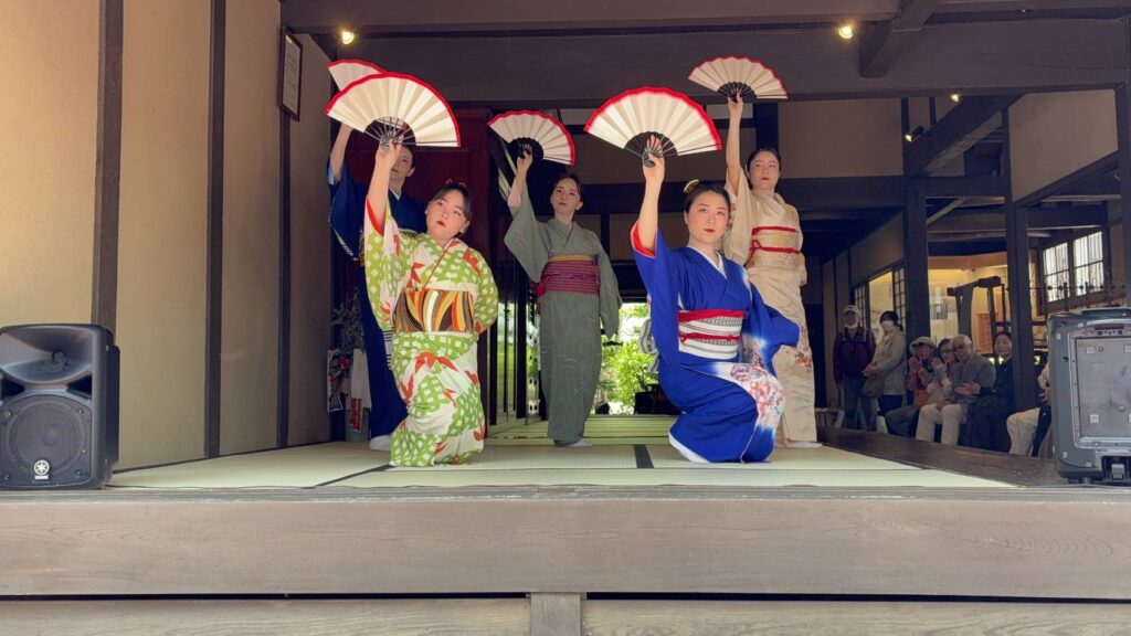 花柳流「三紫会」どんたく出演